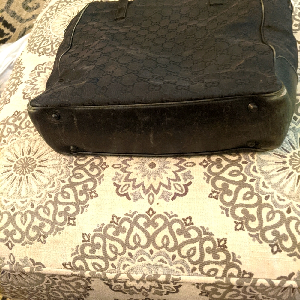 VINTAGE CANVAS XLARGE SHOULDERBAG.HAS WEAR.SEE PICS